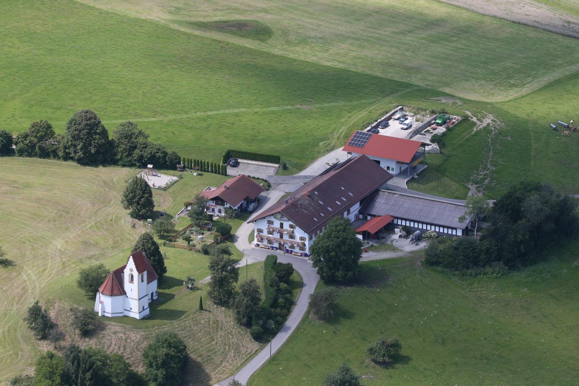 Bio Ferienhof Heiler Feldkirchen-Westerham Exterior foto